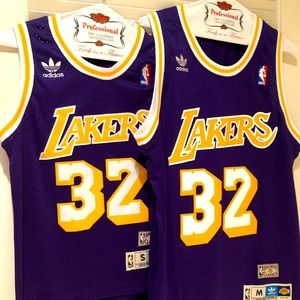 Authentic Magic Johnson 32 Lakers Jersey • Small